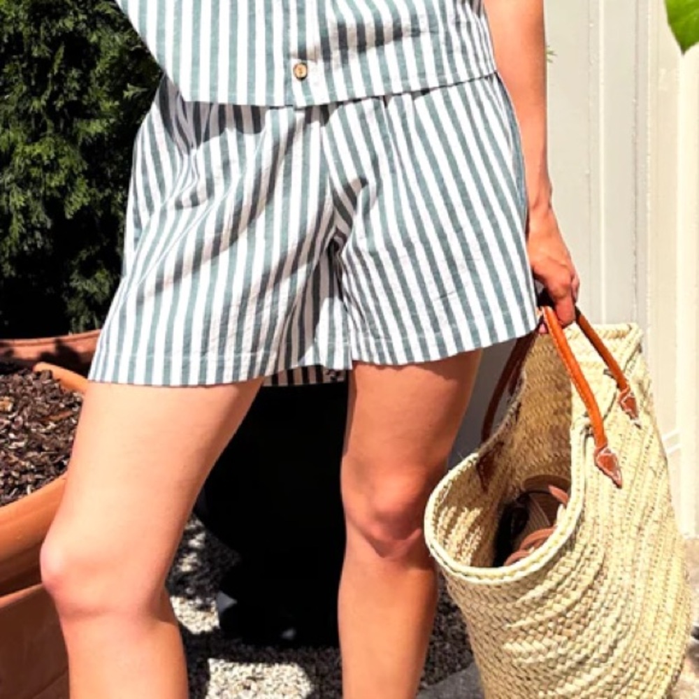 NWT Emerson Fry Pull On Shorts - Moss Stripe Organic